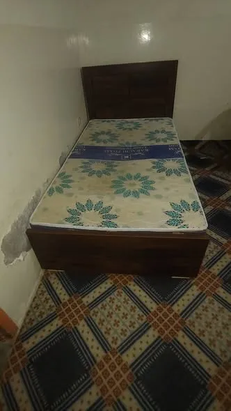 Single Bed with Foam Mattress For Sale in North Karachi | Karachi Ads - photo 2