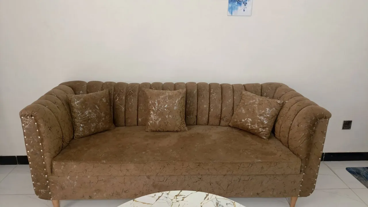 Sofa urgently just because of shifting For Sale in Scheme 33 | Karachi Ads - photo 3
