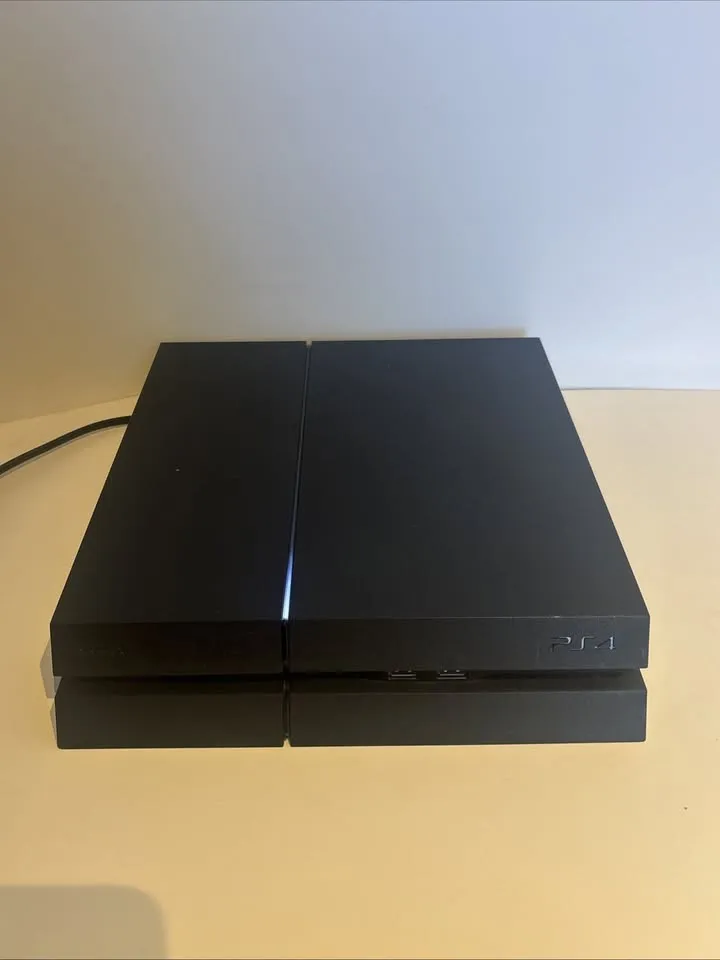 Sony Play Station 4 For Sale in Bahadurabad, Karachi - photo 2