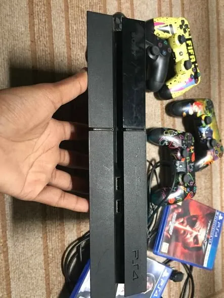 Sony PlayStation 4 (PS4) — Excellent Condition | Complete Bundle - photo 2