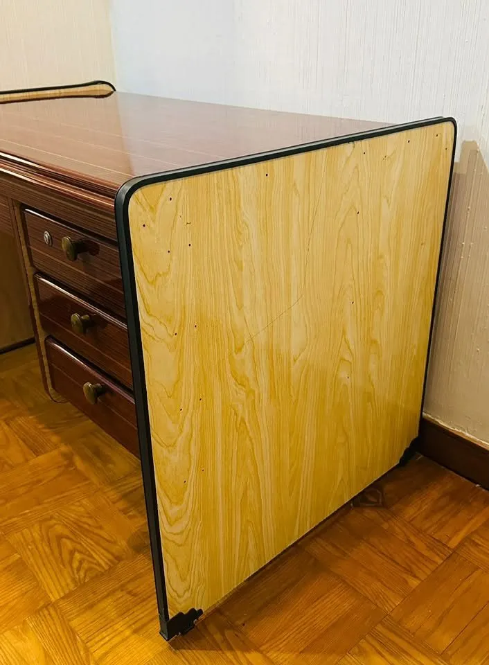 Study table Condition 10/10 - photo 4