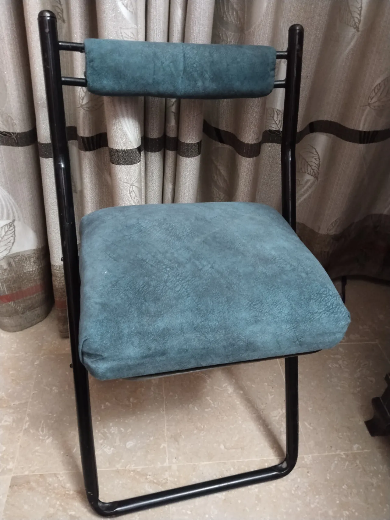 Study table with folding chair For Sale in Gulshan-e-Iqbal Block 10, Karachi - photo 11