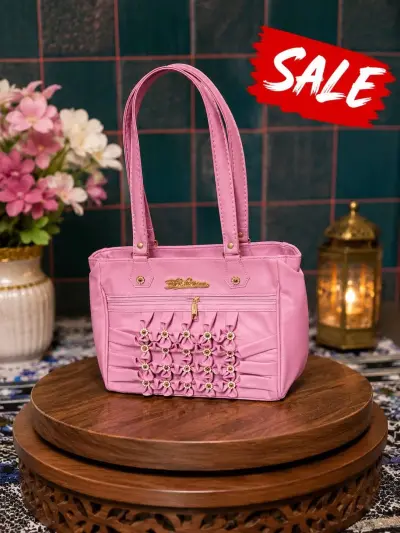 stylish ladies hand bag For Sale in Gulistan-e-Jauhar | Karachi Ads