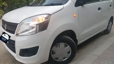 Suzuki WagonR 2021 2020 2019 For Sale in Gulshan-e-Iqbal Block 10 | Karachi Ads - photo 2