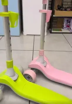 Tinimini New Foldable 3-Wheel Kids Scooter - photo 3