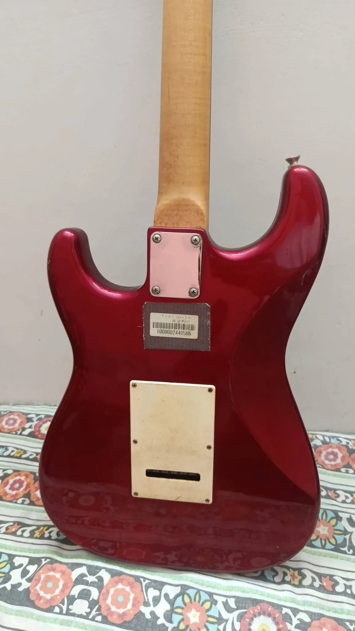 Tony Smith Electric Guitar – 6 String | Red Finish | Excellent Condition For Sale in Shah Faisal Colony | Karachi Ads - photo 4