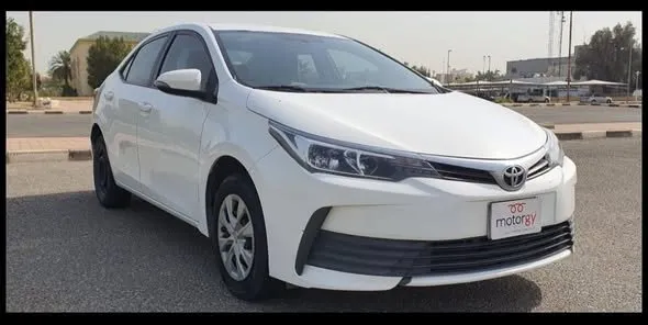 π Toyota Corolla XLi 2018 | Reliable Family Sedan | Easy Installments Available For Sale in Shahra-e-Faisal | Karachi Ads - photo 2