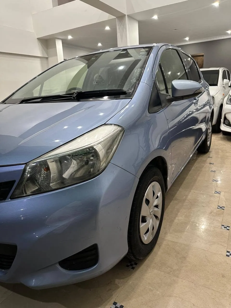 TOYOTA VITZ 1.0 (AUTOMATIC) - photo 14