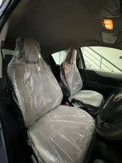 TOYOTA VITZ 1.0 (AUTOMATIC) - photo 3