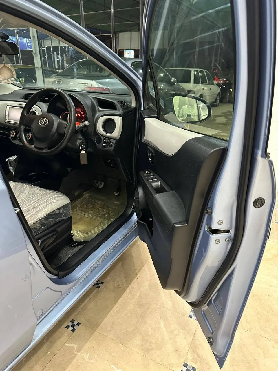 TOYOTA VITZ 1.0 (AUTOMATIC) - photo 7