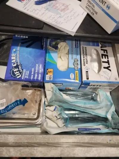Urgent Dental clinic for sell in karachi - photo 3