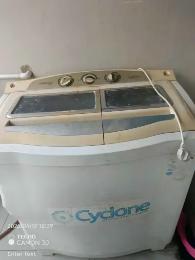 Urgent Kenwood Twin Tub Washing Machine For Sale in Gulistan-e-Jauhar Block 3, Karachi - photo 5