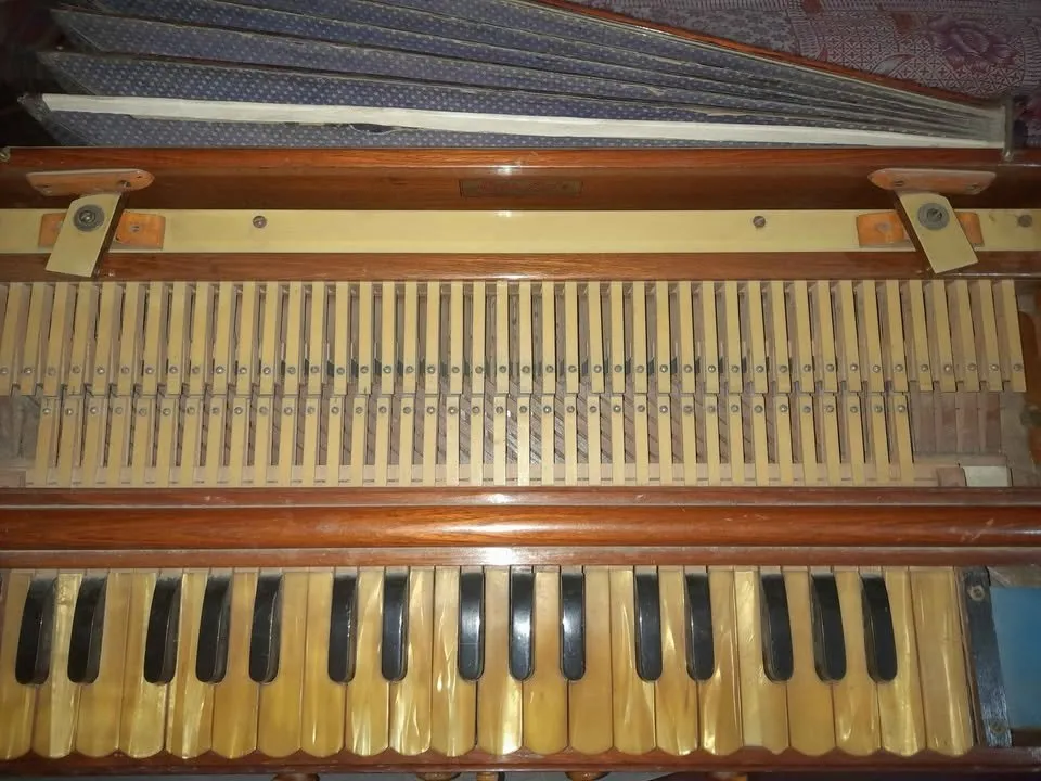 used Harmonium - photo 5
