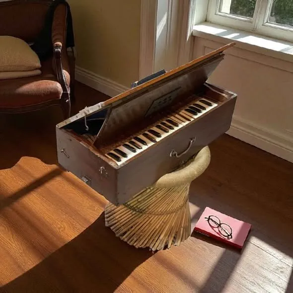 Vintage Portable Harmonium - photo 2