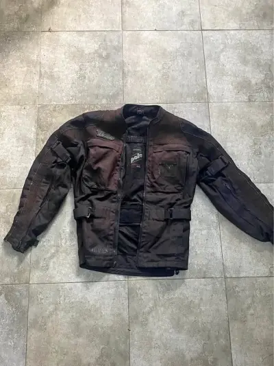 Vintage riding jacket For Sale in Gulshan-e-Iqbal | Karachi Ads