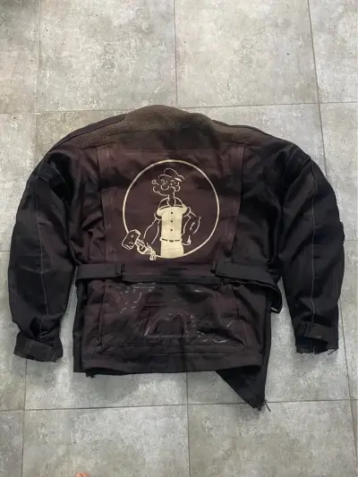 Vintage riding jacket For Sale in Gulshan-e-Iqbal | Karachi Ads - photo 6