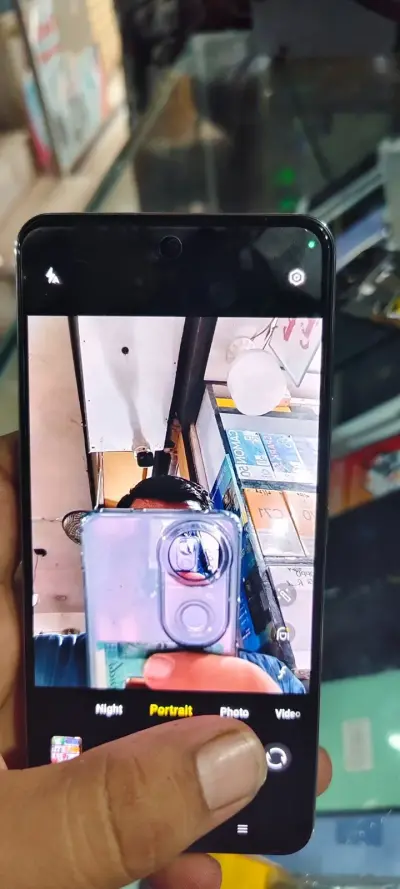 Vivo y200 8 256 For Sale in Landhi | Karachi Ads - photo 2