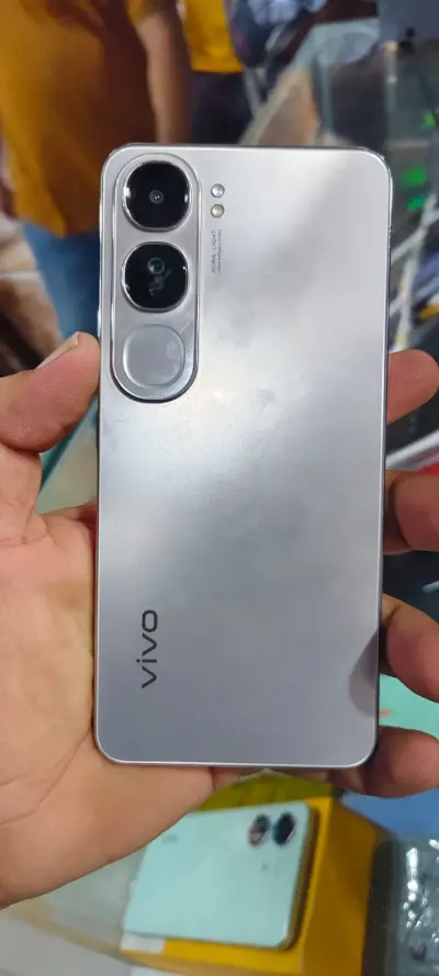 Vivo y200 8 256 For Sale in Landhi | Karachi Ads - photo 3