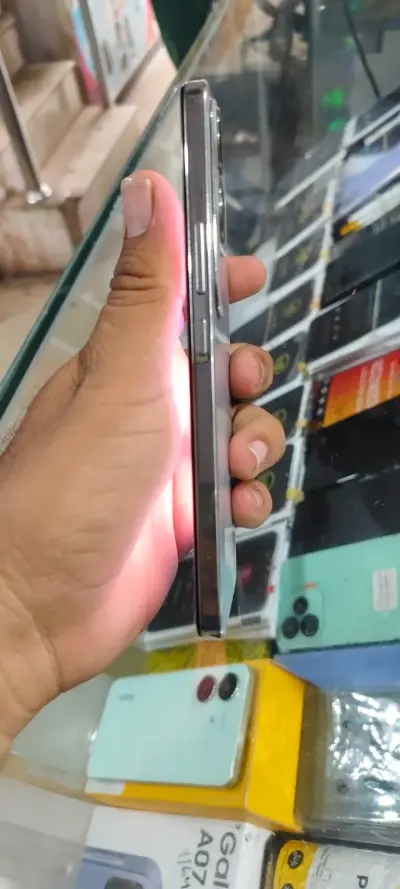 Vivo y200 8 256 For Sale in Landhi | Karachi Ads - photo 6