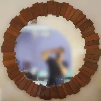 Wall mirror in round shape. - photo 2