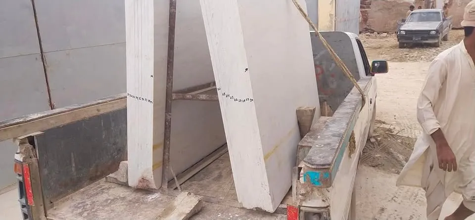 White marble slabs and tiles - photo 2