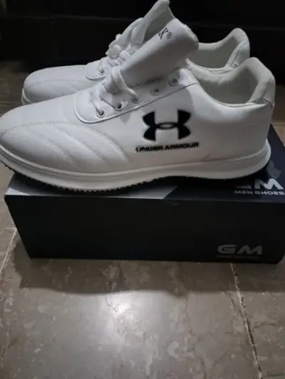 White shoes For Sale in Gulshan-e-Iqbal | Karachi Ads