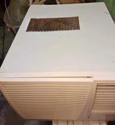 Window A.C Pona Ton SADA - For Sale in Liaquatabad, Karachi