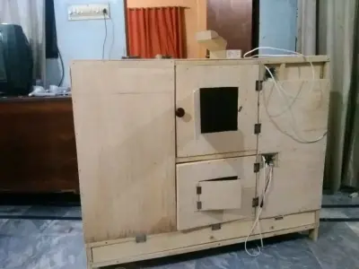 Wooden Brooders, Cages, Tables For Sale in Gulistan-e-Jauhar | Karachi Ads - photo 3