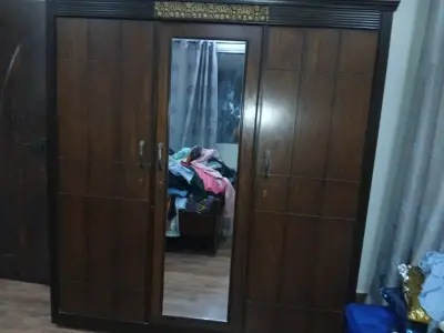 Wooden Cupboard 6X6, 10/10 condition, Scratchless, urgent sale - photo 8